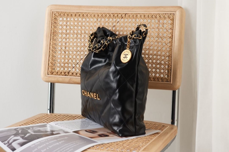 Ch**el hobo 22 bags